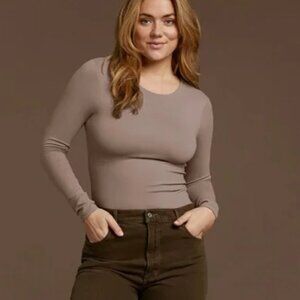 NUUDS seamless long sleeve shirt mocha